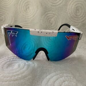 Fashion sport shades